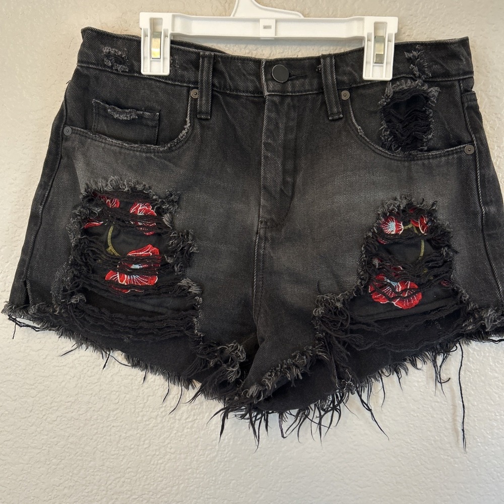 Blank NYC Women's 28 Pin Up High Rise Black Denim Shorts Embroidered Floral